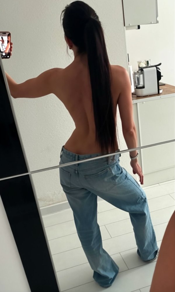e6cbeed8-0310-4d14-a0c4-70330ef3d077.jpg